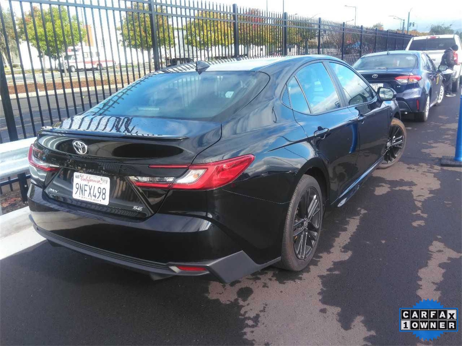 2025 Toyota Camry SE photo 2