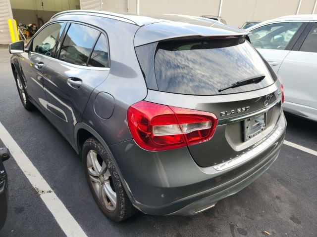 2016 Mercedes Benz GLA 250 4MATIC photo 3