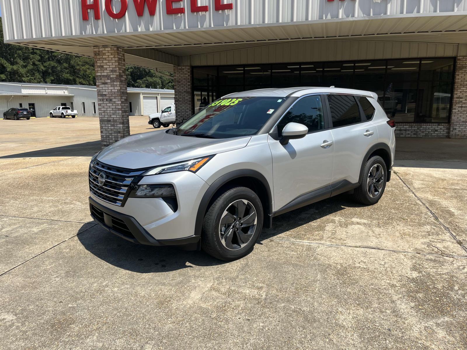 2025 Nissan Rogue SV's photo