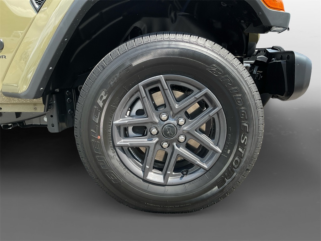 2025 Jeep Gladiator Sport S photo 8