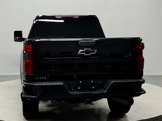 2024 Chevrolet Silverado 2500HD Custom photo 4