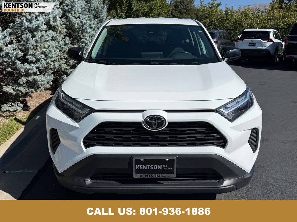 2024 Toyota RAV4 LE photo 2