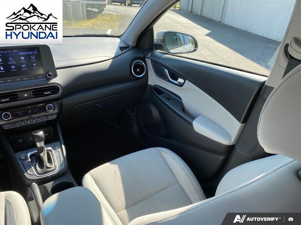 2022 Hyundai Kona SEL photo 4
