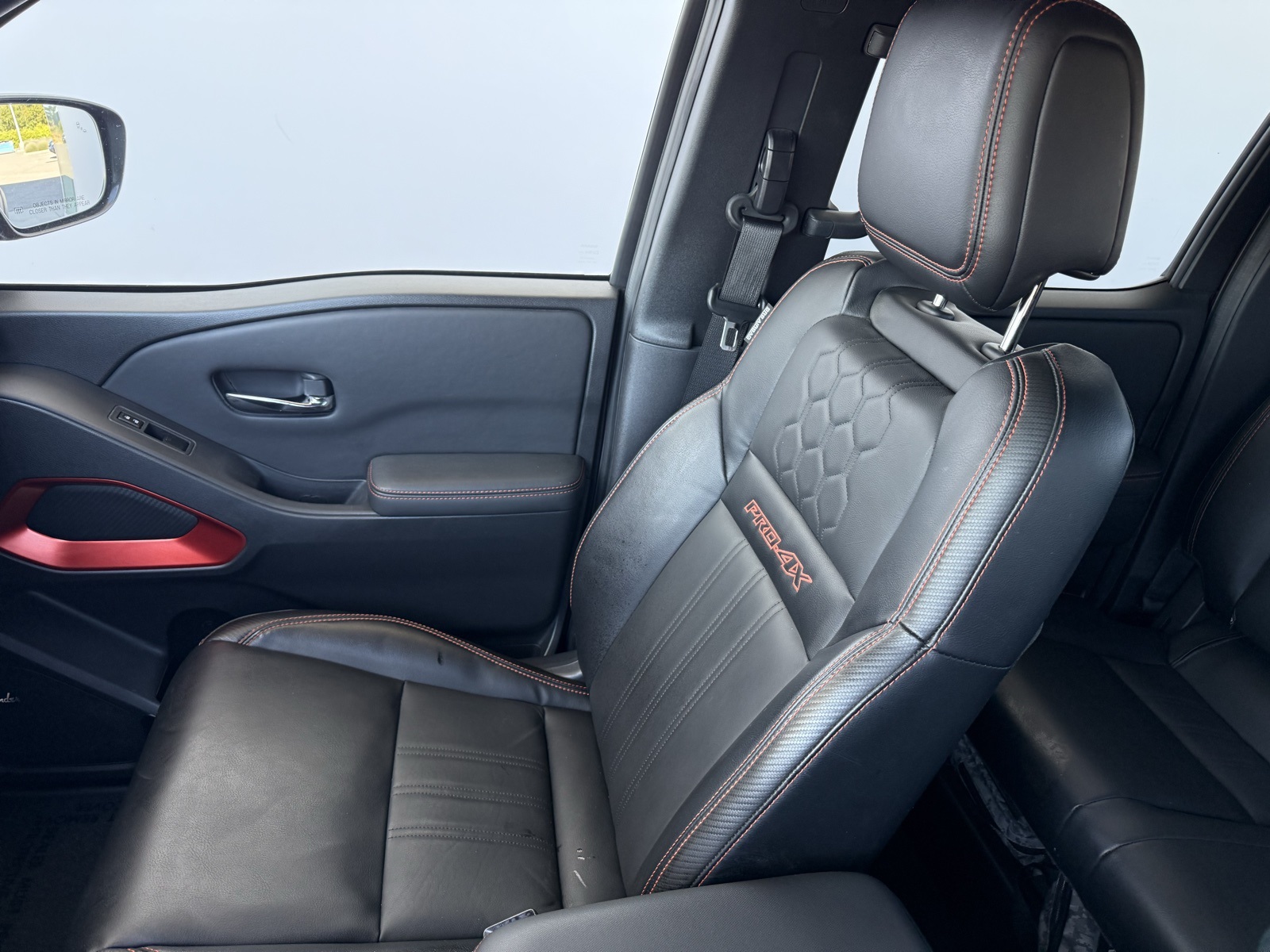 2024 Nissan Frontier PRO-4X photo 18