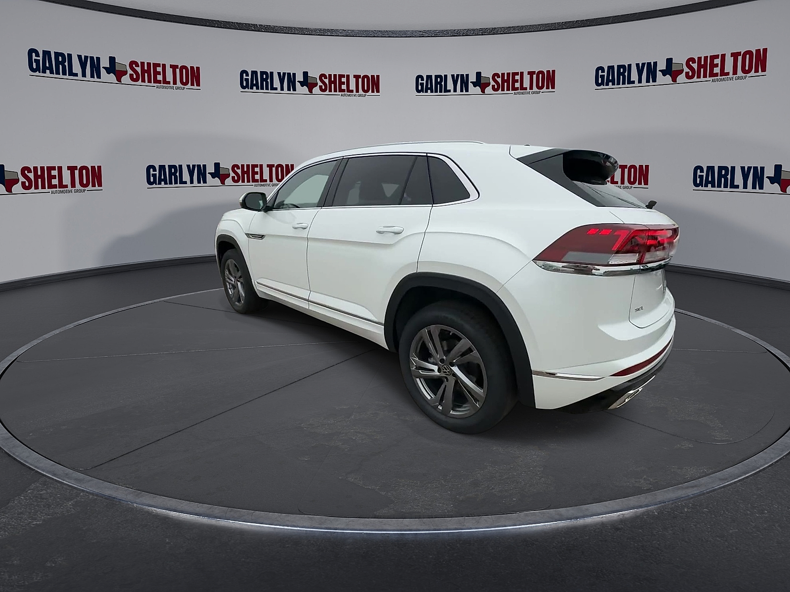 New 2024 Opal White Pearl Effect Volkswagen 2.0T SEL R-Line image 6