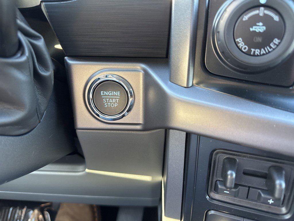 2025 Ford F-150 XLT photo 29