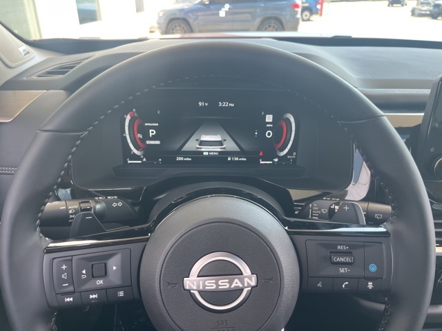 2025 Nissan Pathfinder Platinum photo 12