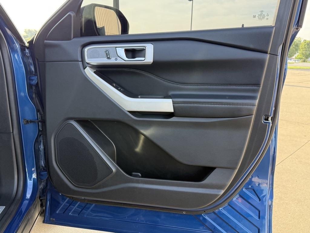 2022 Ford Explorer Limited photo 29