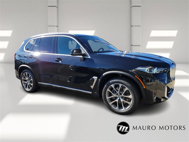 2026 BMW X5 40i's photo