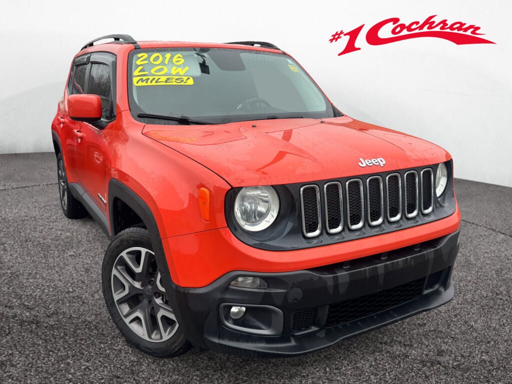 2016 Jeep Renegade Latitude's photo