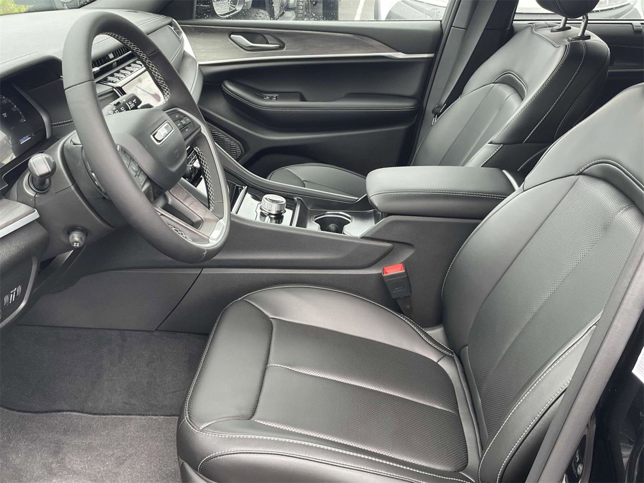 2025 Jeep Grand Cherokee Altitude X photo 11