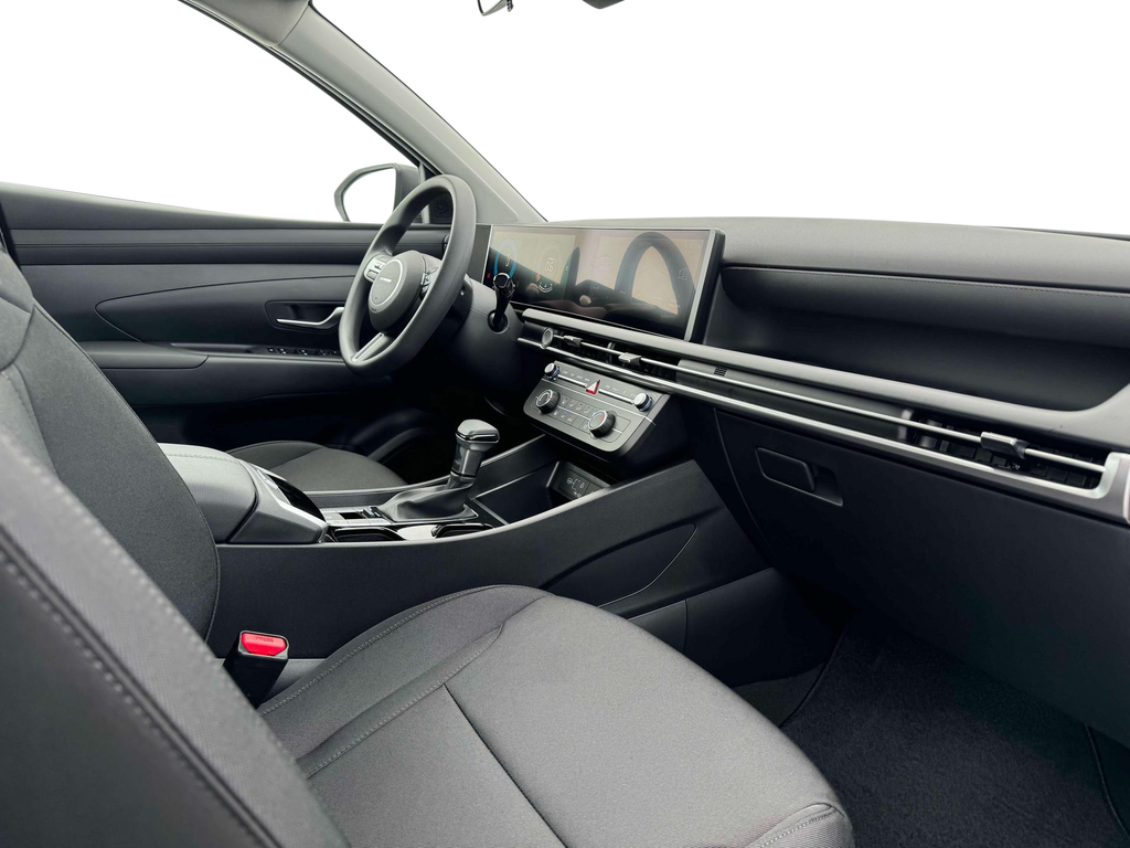 2025 Hyundai Tucson SE photo 15
