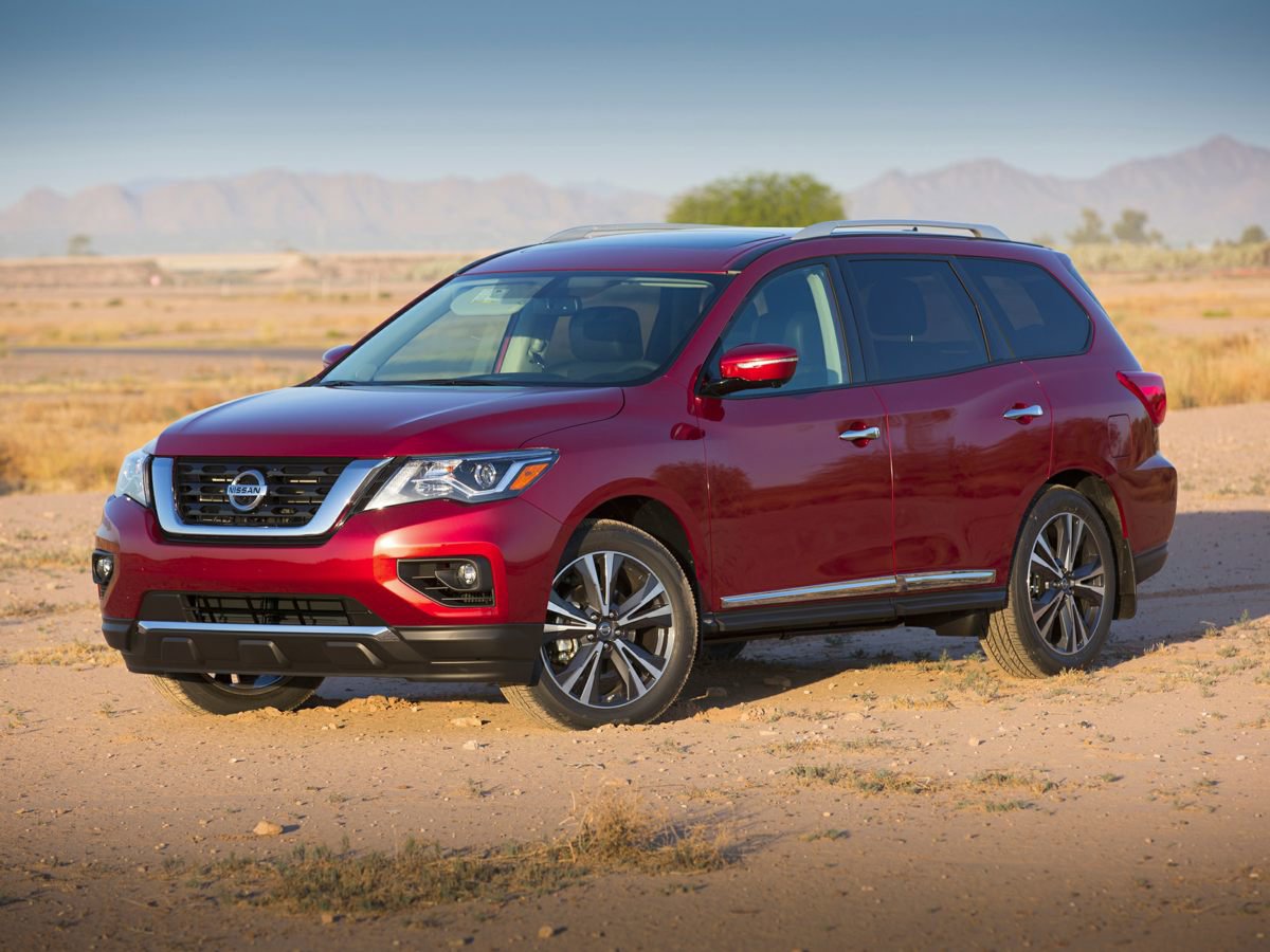 2019 Nissan Pathfinder SV's photo