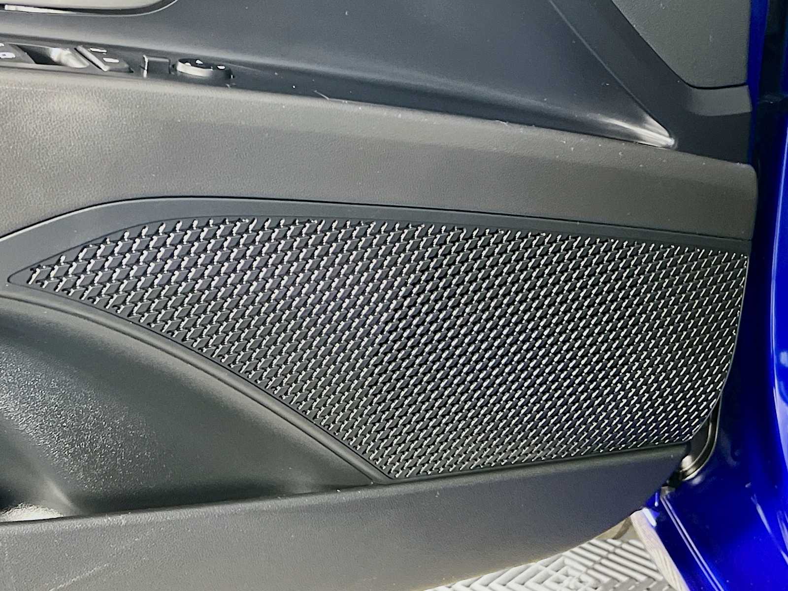 2024 Hyundai Elantra SEL Convenience photo 17
