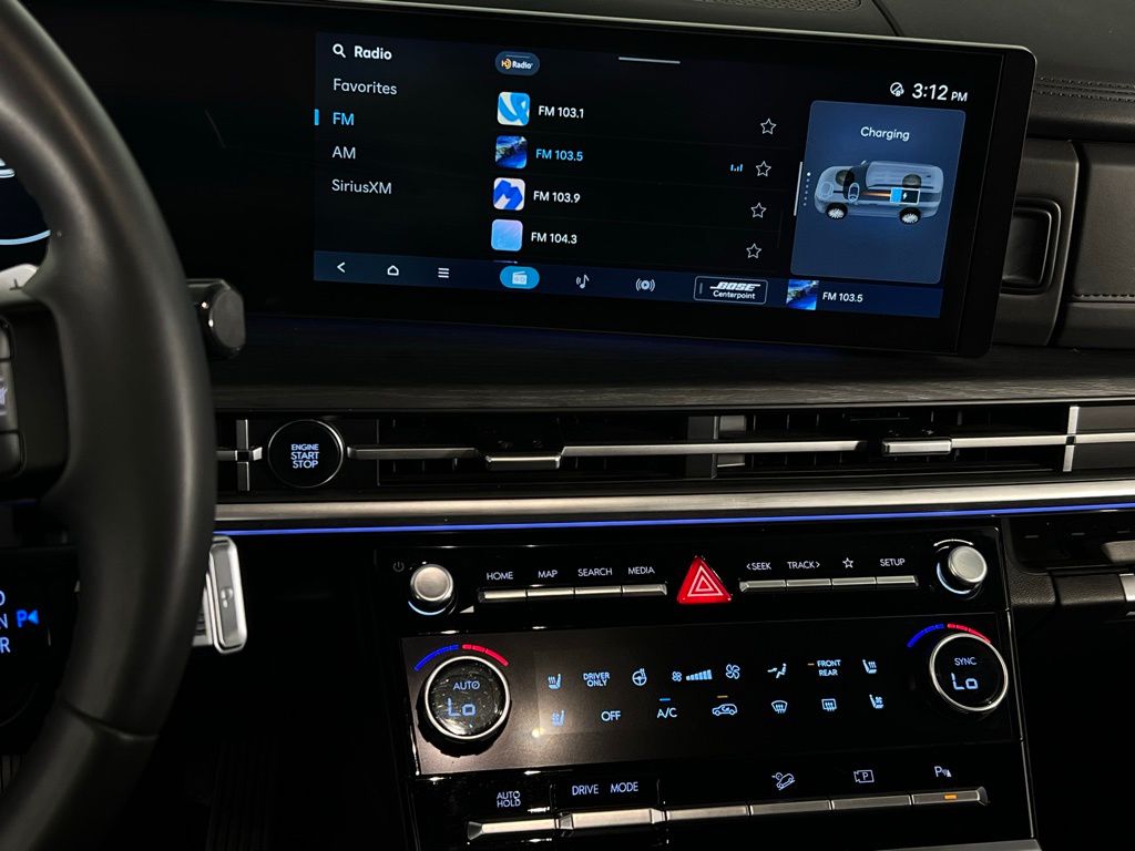 2025 Hyundai Santa Fe Limited photo 15