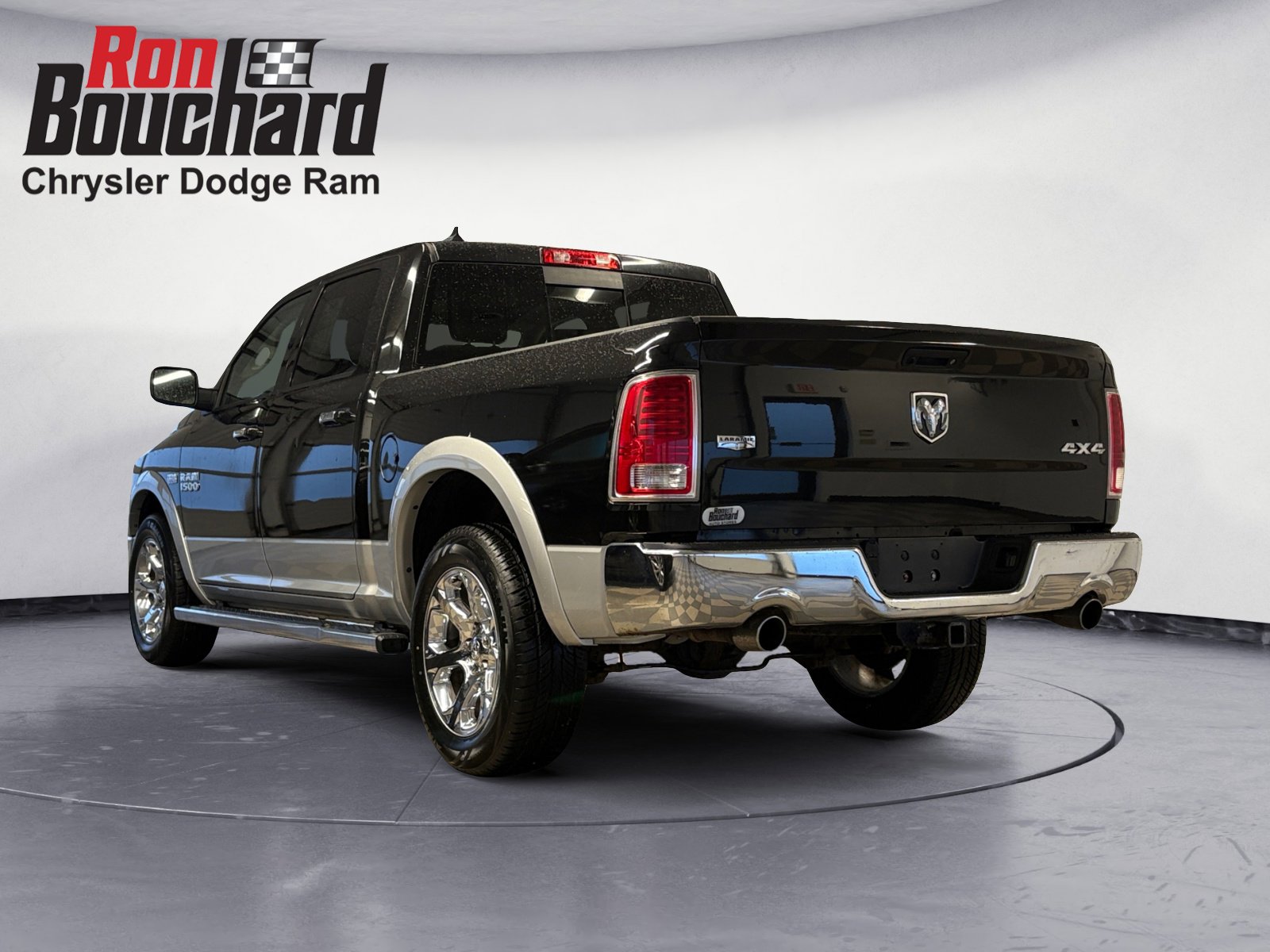 2017 Ram 1500 Laramie photo 4