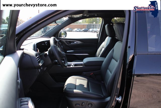 2026 Chevrolet Traverse photo 13