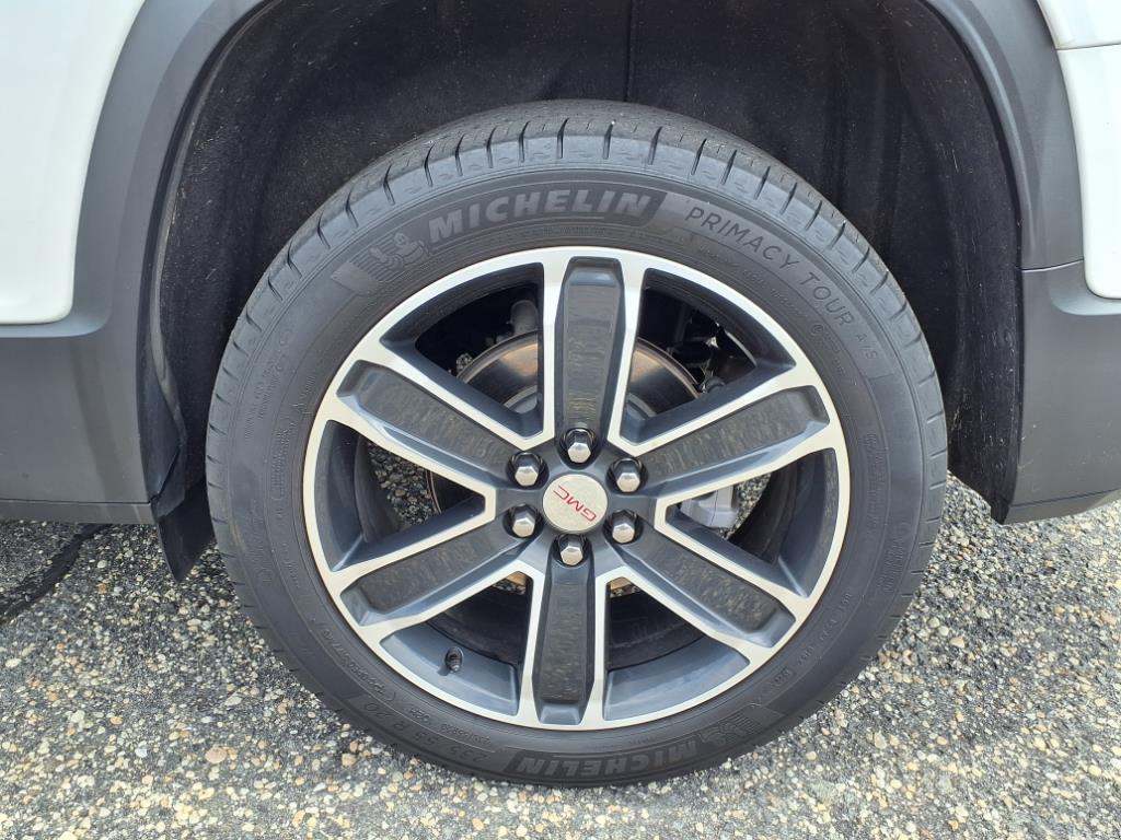 2022 Gmc Acadia SLT photo 3