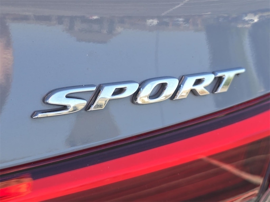 2022 Honda Civic Sport photo 2