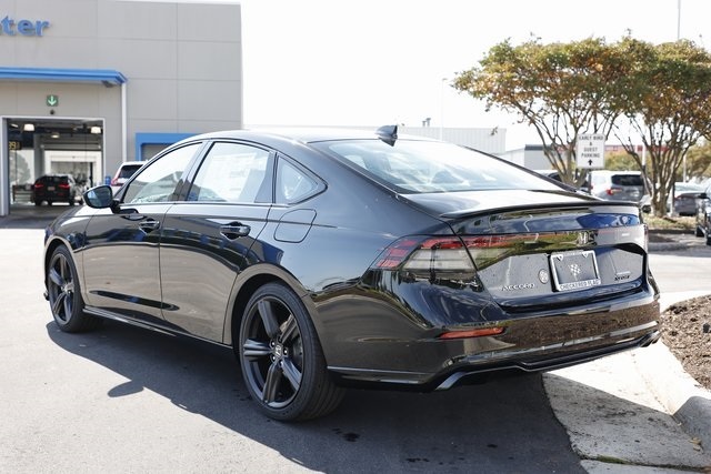 2025 Honda Accord Sport-L photo 6