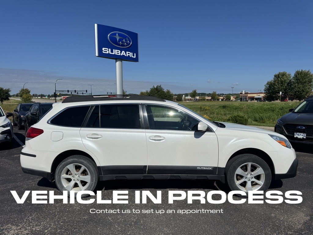 Used 2013 Subaru Outback Premium with VIN 4S4BRCCC3D3262729 for sale in Rochester, Minnesota