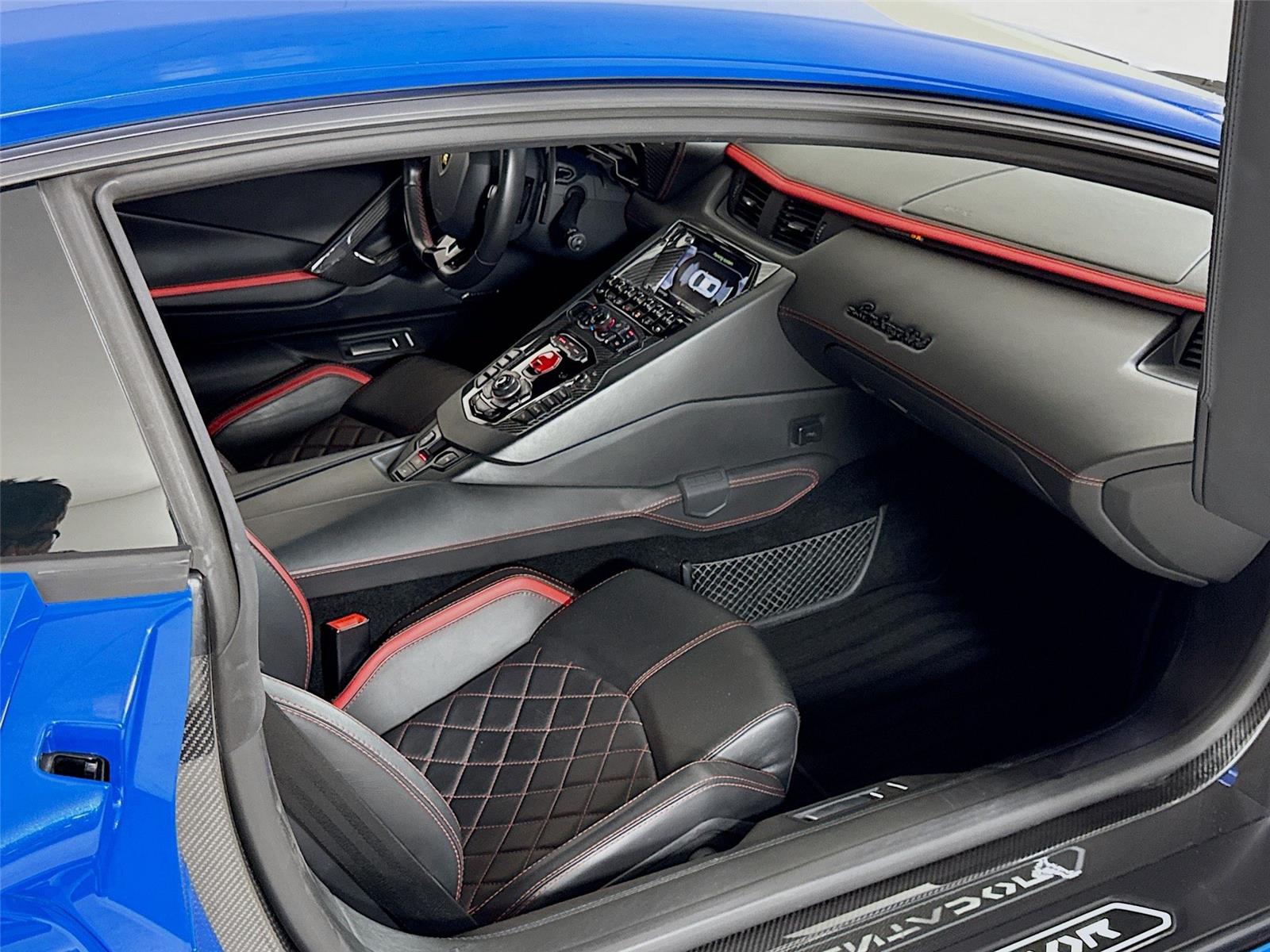 2018 Lamborghini Aventador LP 740-4 S photo 24