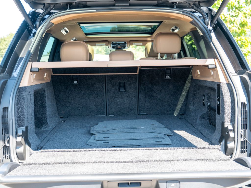 2024 Land Rover Range Rover SE photo 29