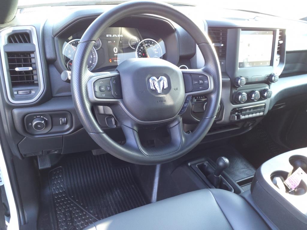 2024 Ram 2500 Tradesman photo 3