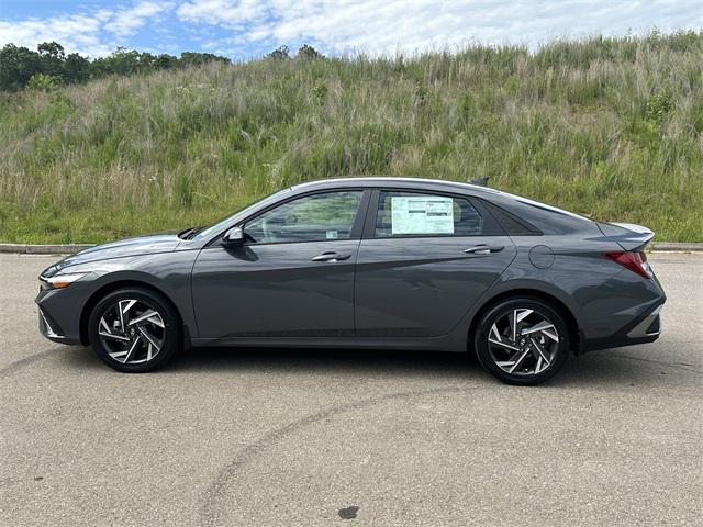 2025 Hyundai Elantra Hybrid SEL Sport photo 2