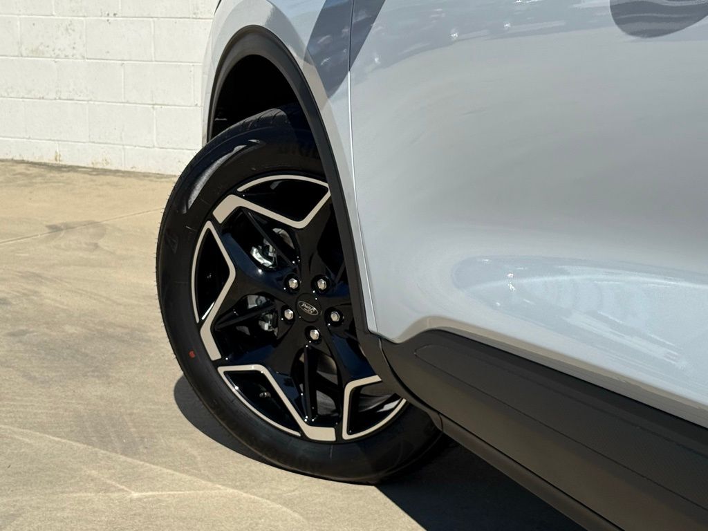 2025 Ford Escape Platinum photo 16