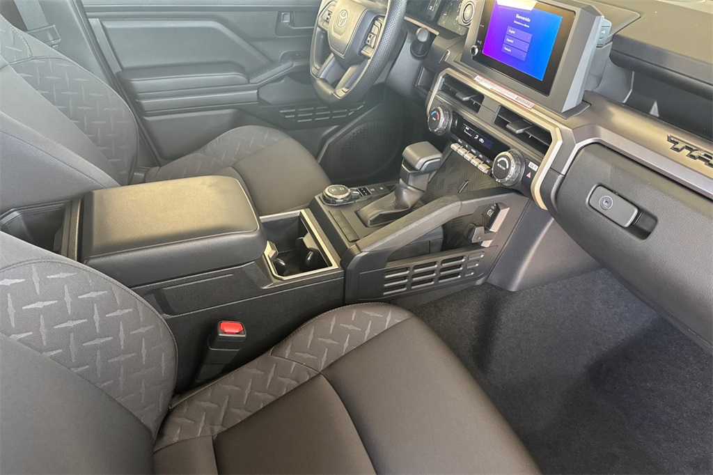 2025 Toyota Tacoma SR5 Double Cab photo 12