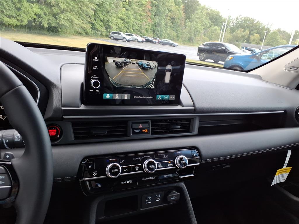 2025 Honda Pilot Touring photo 13