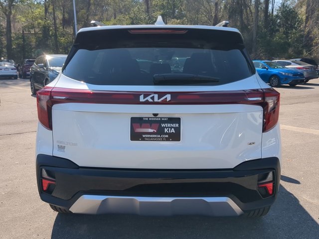 2024 Kia Seltos SX photo 6