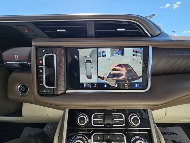 2023 Gmc Yukon XL Denali photo 13