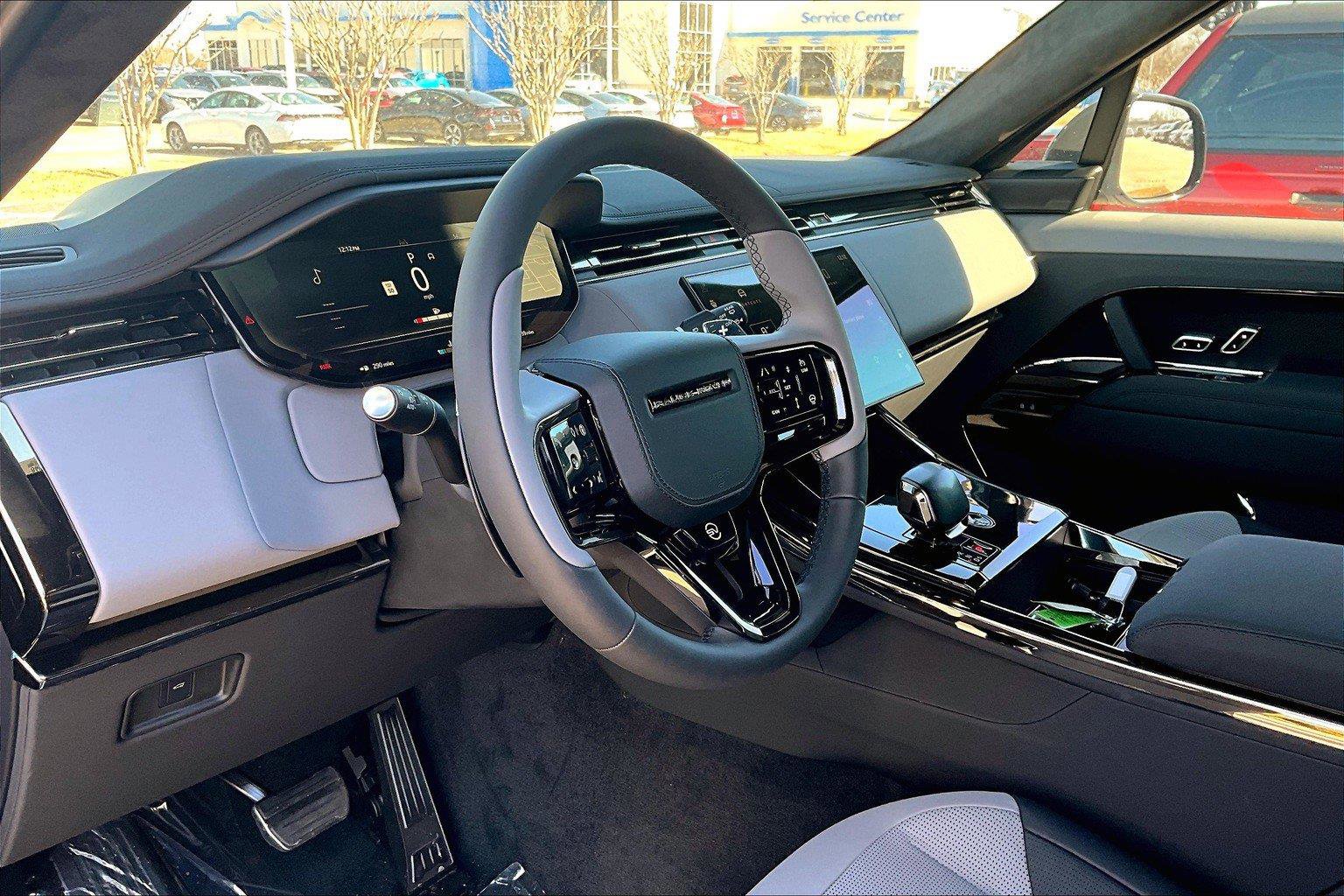 2025 Land Rover Range Rover Sport photo 9