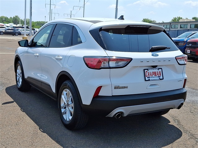 2022 Ford Escape SE photo 2