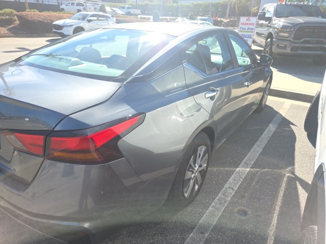 2021 Nissan Altima 2.5 S photo 3