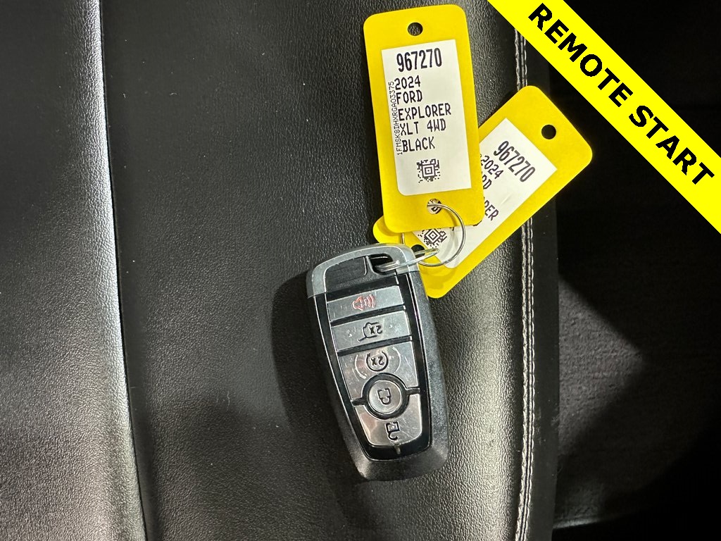 2024 Ford Explorer XLT photo 30