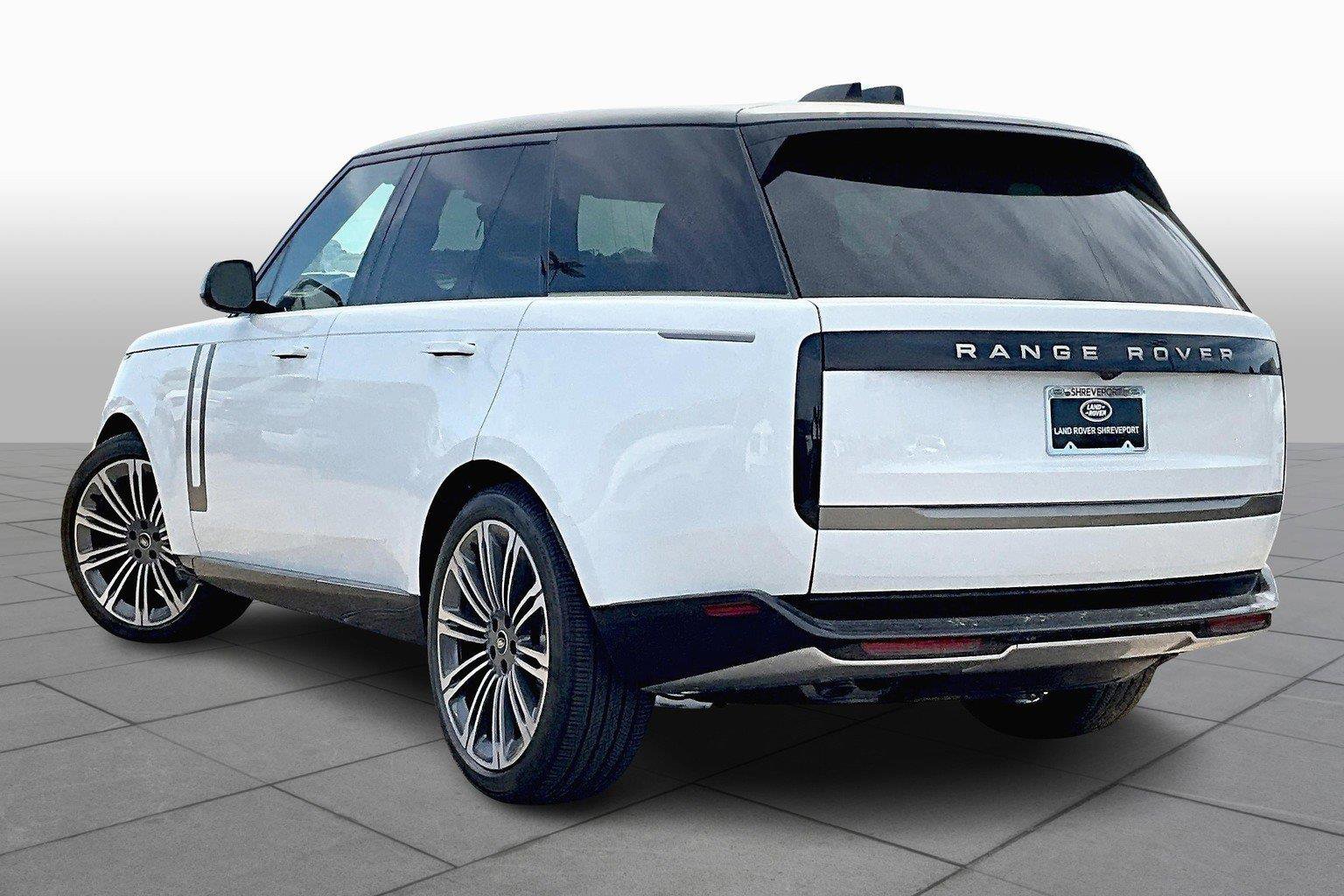 2025 Land Rover Range Rover SE photo 9