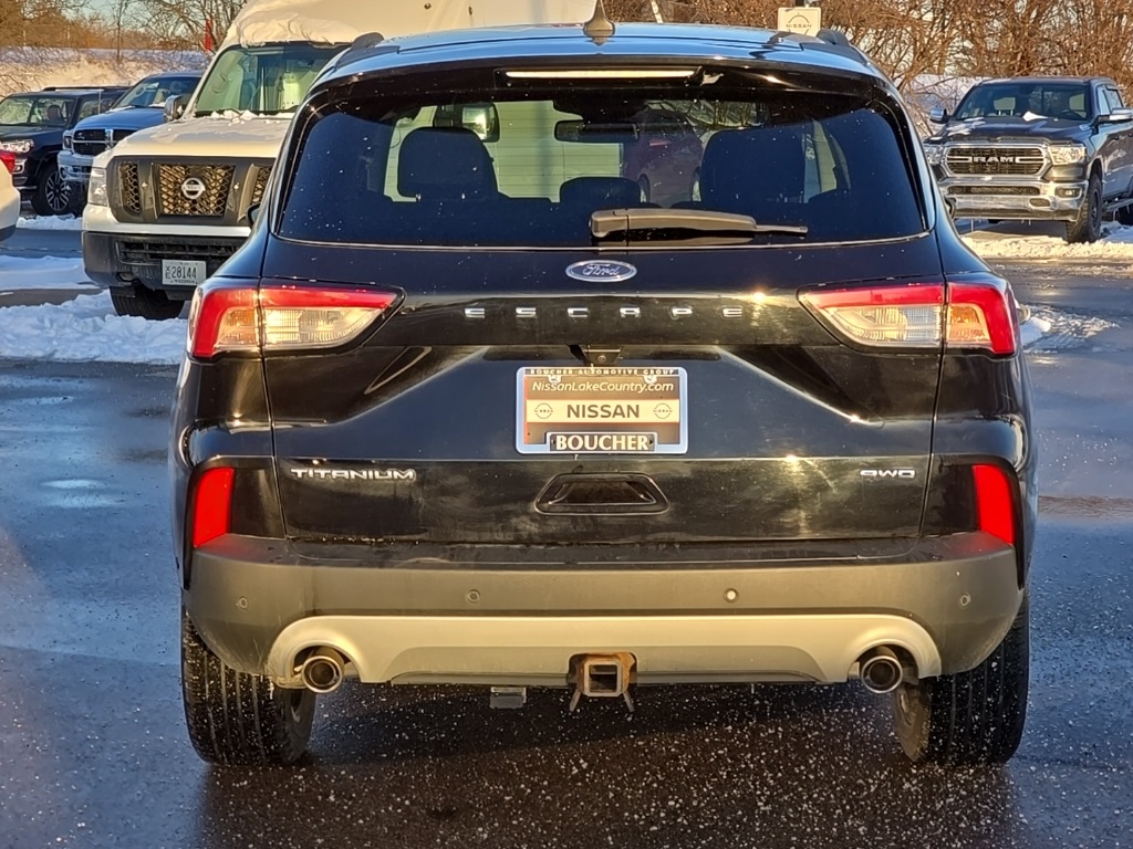 2021 Ford Escape Titanium photo 5