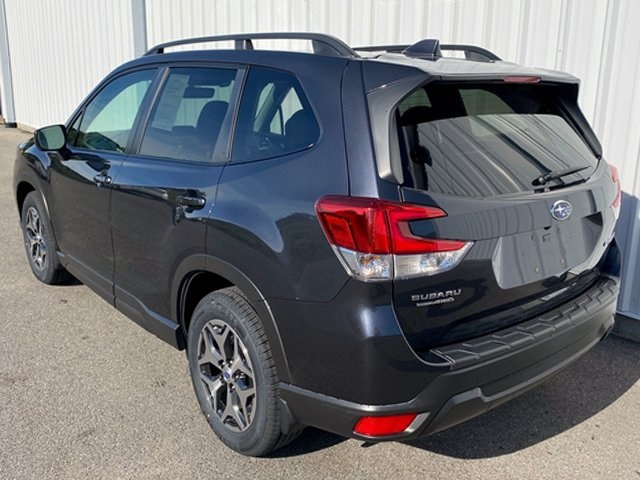 2019 Subaru Forester Premium photo 4