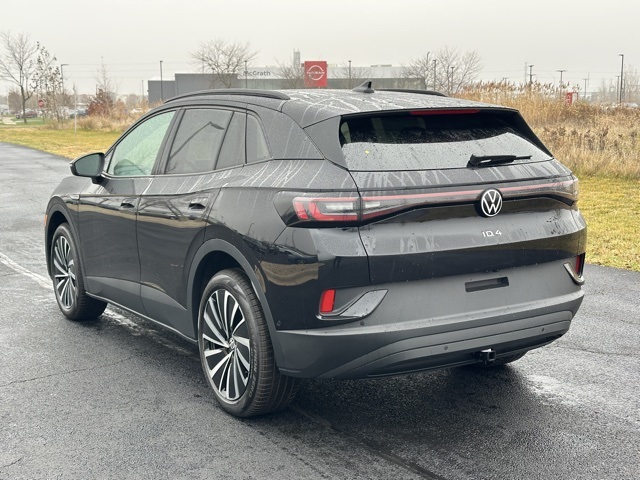 2025 Volkswagen ID.4 Pro photo 3