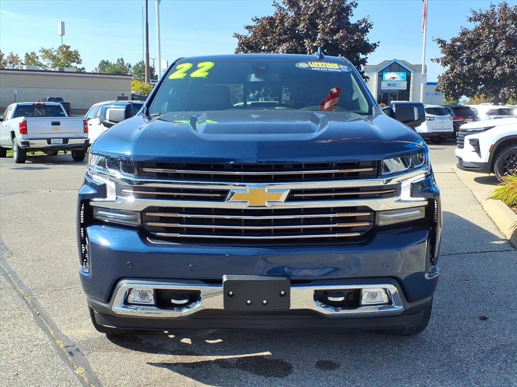 2022 Chevrolet Silverado 1500 High Country photo 2