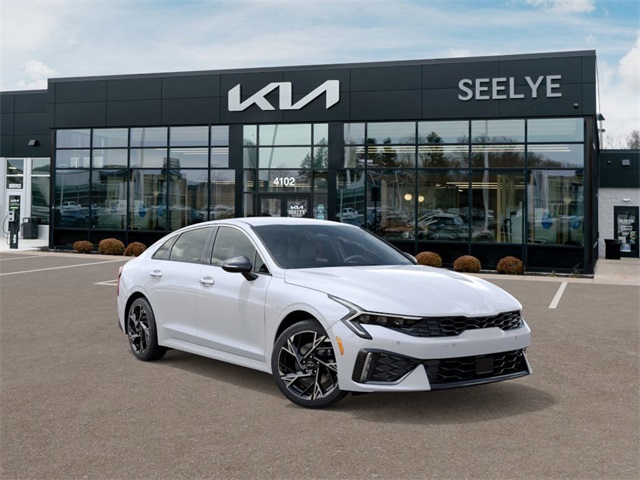 2026 Kia K5 GT-Line photo 2