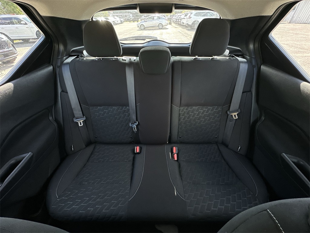2022 Nissan Kicks S photo 21