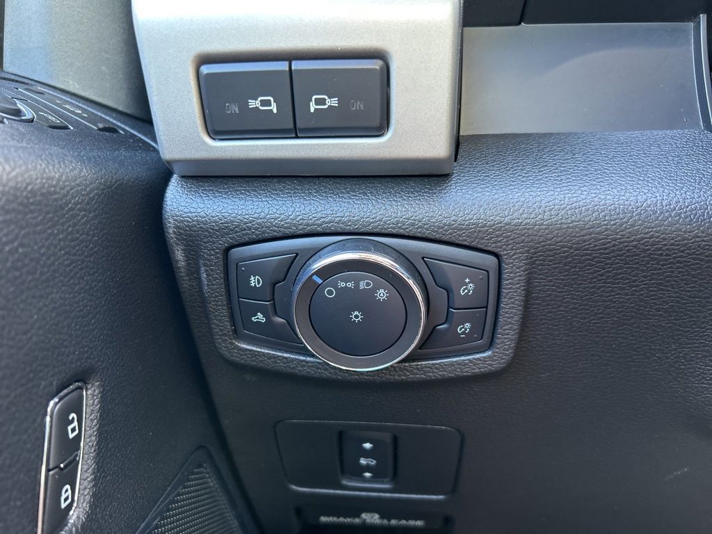 2020 Ford F-250 photo 22