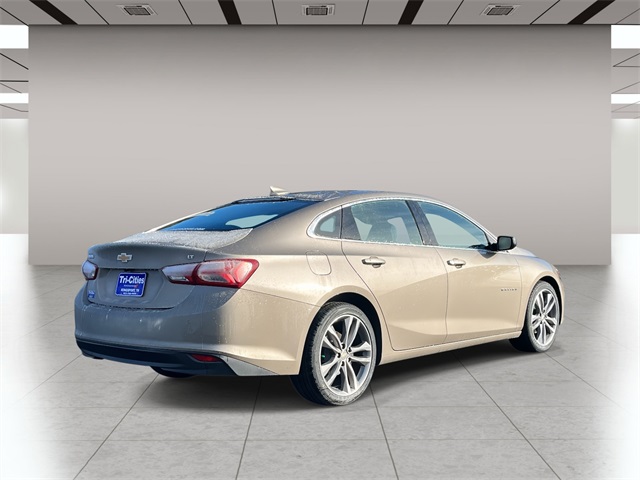2024 Chevrolet Malibu Premier 2LT photo 3