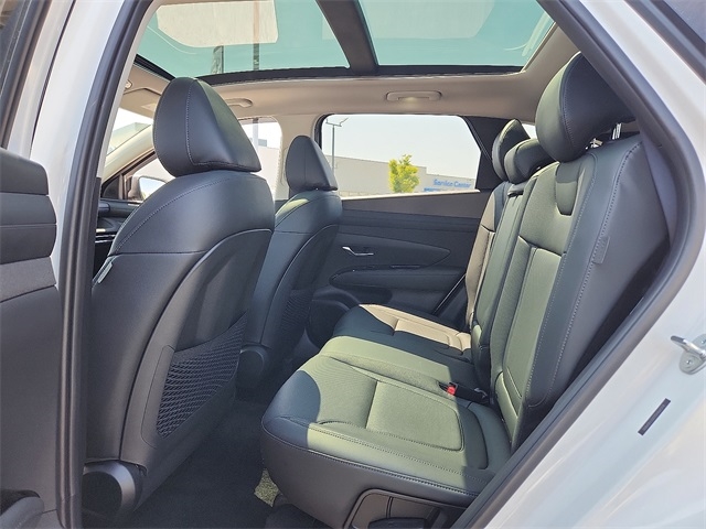 2025 Hyundai Tucson Limited photo 10