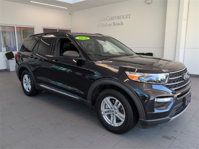 2020 Ford Explorer XLT photo 2