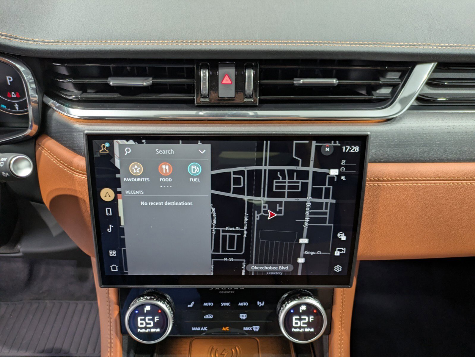 2026 Jaguar F-PACE P250 R-Dynamic S photo 18